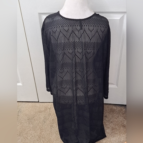 Black Lace Porto Cruz Swim Suit Cover Up - Picture 5 of 12